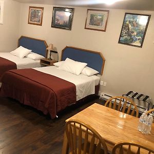 Queen Room Two Queen Beds